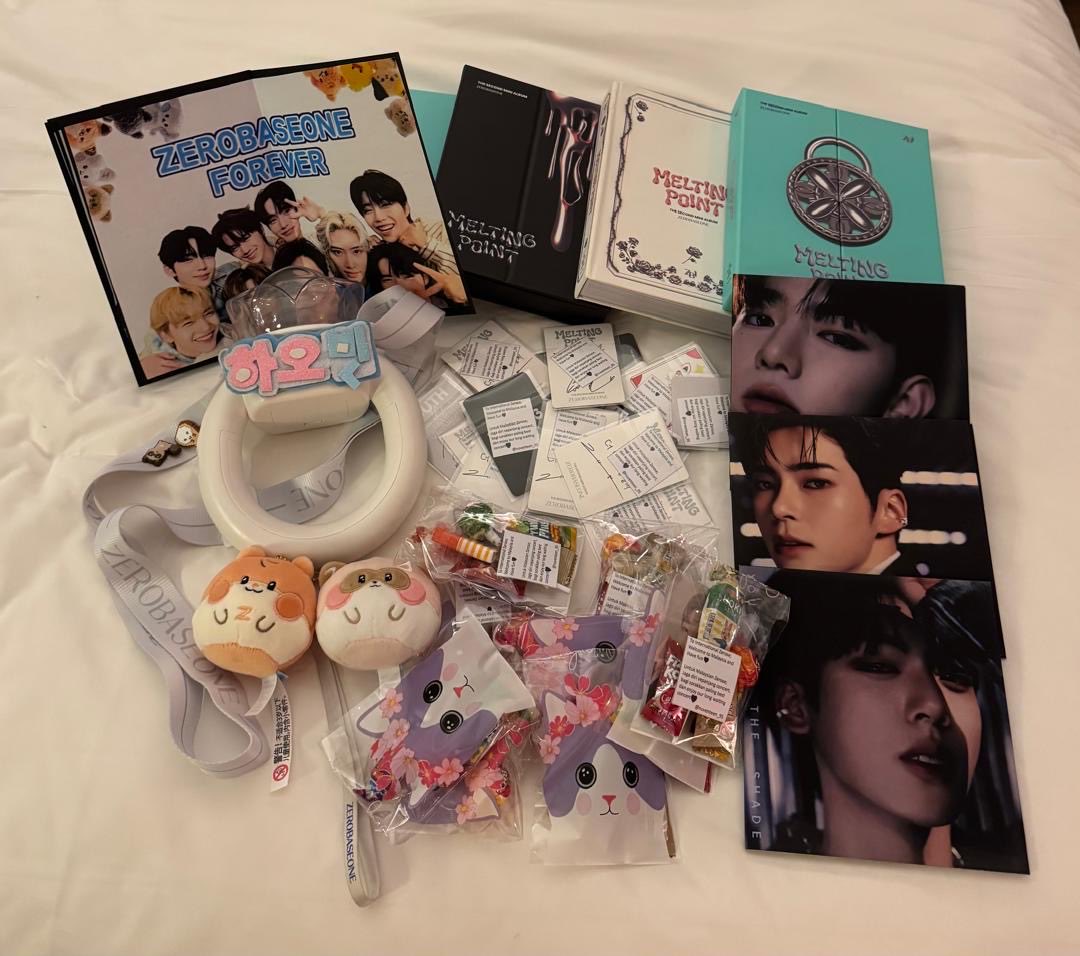 nuventeen_95's tweet photo. Hi Zerose 🩵

ZB1 freebies for #ZB1inKL #ZEROBASEONEINKL #HEREANDNOWINKL 

✅ Official albums
✅ Official and unofficial PC
✅ Pack of candy 

Please don’t shy to come 🤗 Please help to RT for Zerose to claim 🩵

📍Time and place TBA upon arrival https://t.co/z5BmsBpxzN