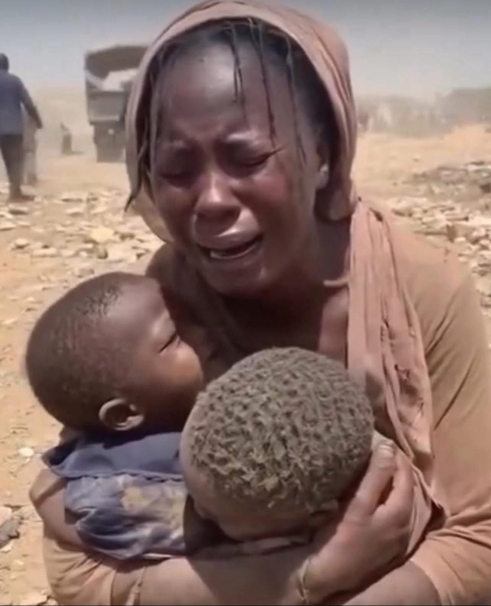 Georg_Pazderski's tweet photo. Zwei Fotos, die das unendliche Leid und die Angst zweier Mütter dokumentieren.

Einmal eine christliche Mutter im Sudan, einmal eine jüdische Mutter in Israel.

Die Täter: RICHTIG❗️ https://t.co/TynTPFvHuZ