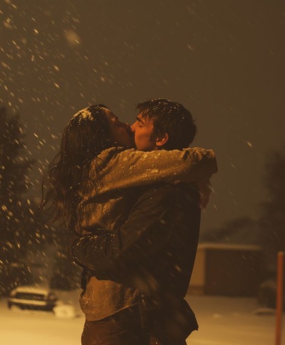 Arráncame el alma en un beso.