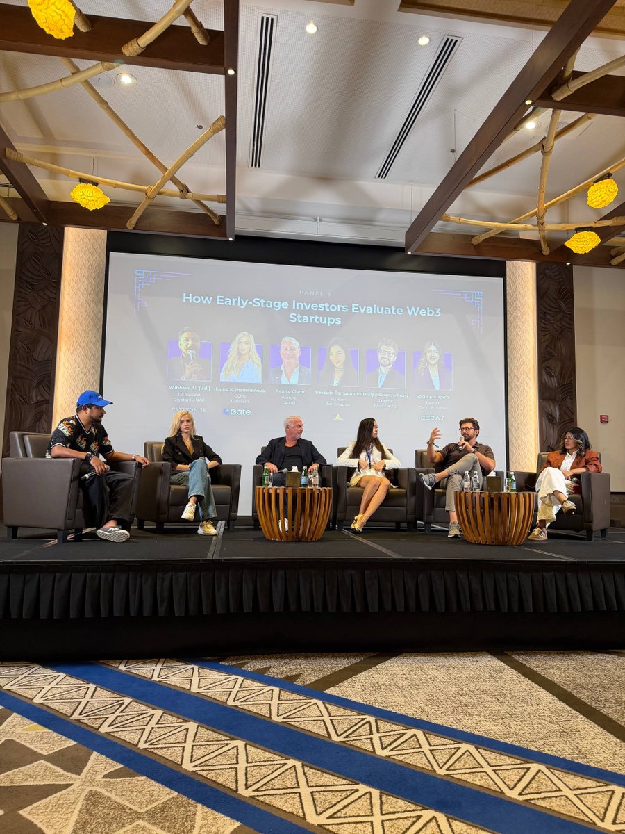 Laura K. Inamedinova tweet media