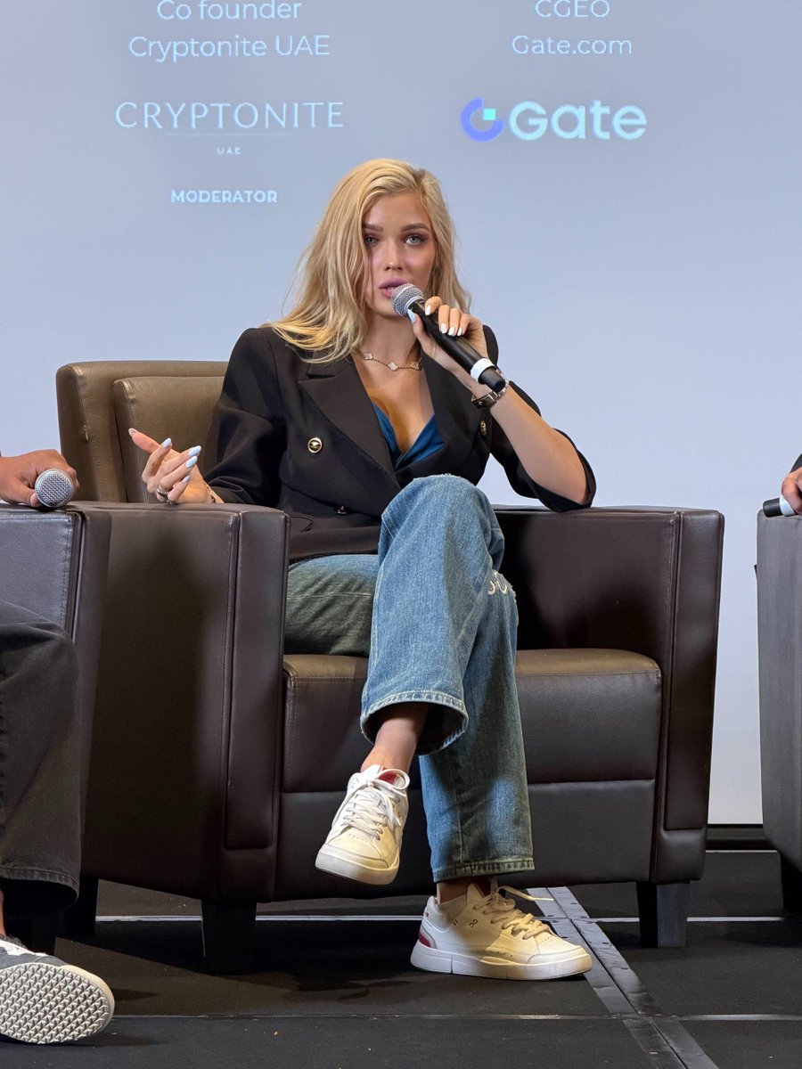 Laura K. Inamedinova tweet media