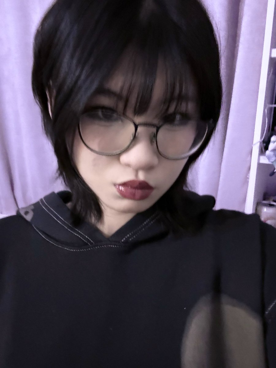 Nuyo🦈 tweet media