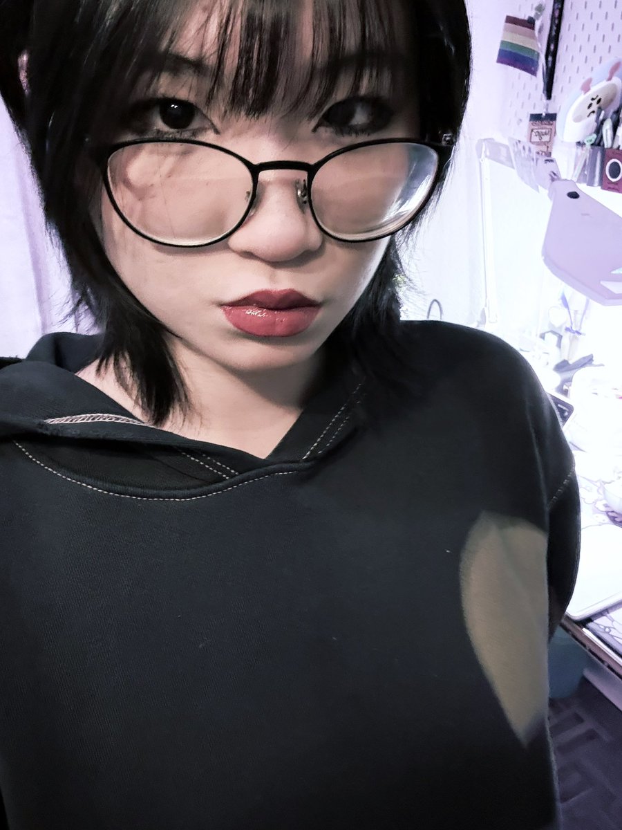 Nuyo🦈 tweet media