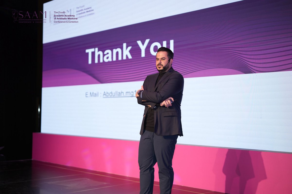 استعرض د. عبدالله القرني دور الإكسوزومات مع أجهزة الطاقة في تحسين الندبات وتنشيط البشرة ✨  Dr. Abdullah Algarni discussed pairing exosomes with EBD to enhance acne scar remodeling 🌿
#SAAM2025 #مؤتمر_الطب_التجميلي