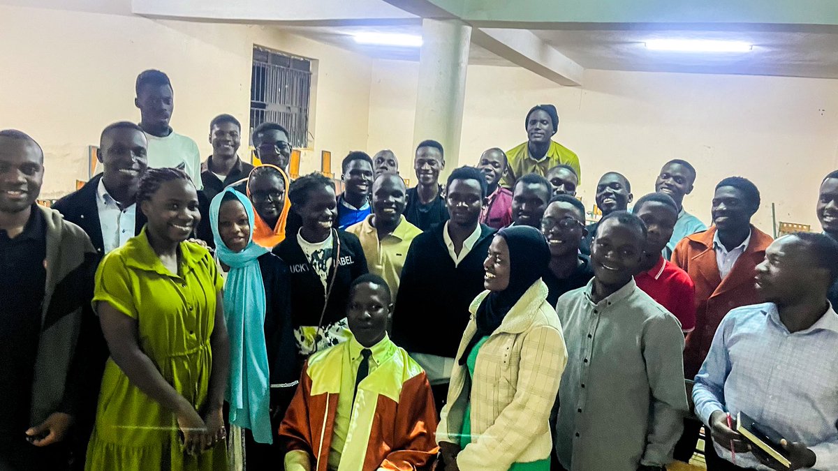 Akawungeezi ka leero abamu ku Bannazambogo mu <a href="/BANKOSA_KIU_WC/">BANKOSA.KIU.Western.Campus</a>  bakyiise mu TTABAMIRUKA ela nga ensonga ezitalizimu zikubaganyizibwaako ebilowozo