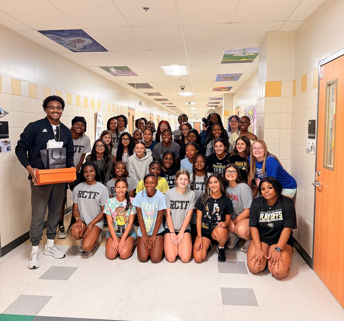 RCHS Girls Track & Field/XC tweet media