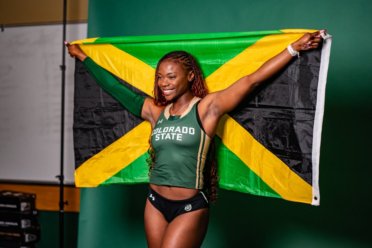 CSUTrackFieldXC's tweet image. Some media day BTS to get you through the weekend 📸😎

#Relentless x #CSURams