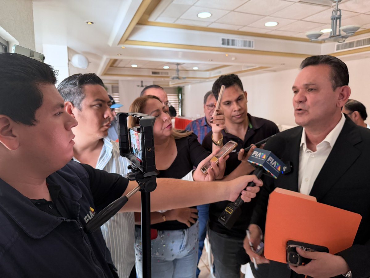 Me da mucho gusto reconocer el gran trabajo de My Lai Quintero en su primer informe como regidora de Mazatlán. Una mujer entregada, gestora incansable y siempre cercana a la gente. ¡Felicidades y que sigan los logros!