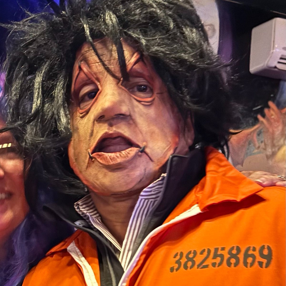 LifeatTCA's tweet image. The Cleaning Authority - Norwell got into the Halloween spirit this week with a festive Pumpkin Decorating Contest for all! 🎃
Because at TCA, not even dirt lurking in the shadows or spooky smudges can scare away the fun!
#LifeAtTCA #Halloween #PumpkinCarving