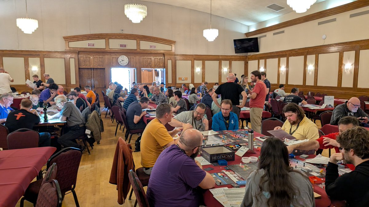 SebastianBae's tweet image. #SDHISTCON 2025 is in full swing! So many games on the table! #wargaming