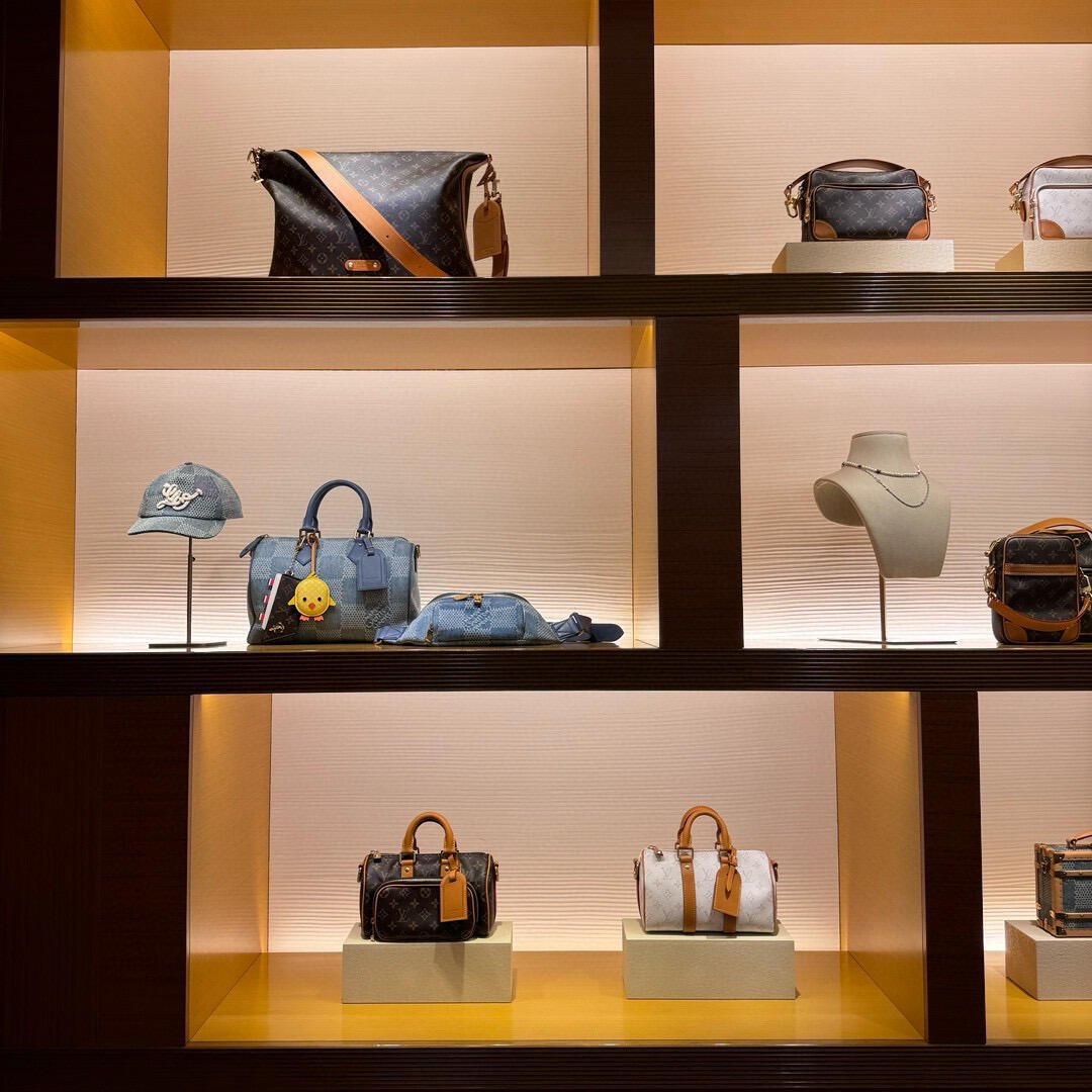 linuxsdc's tweet image. #LV #shopping #shopping #luxury #USA