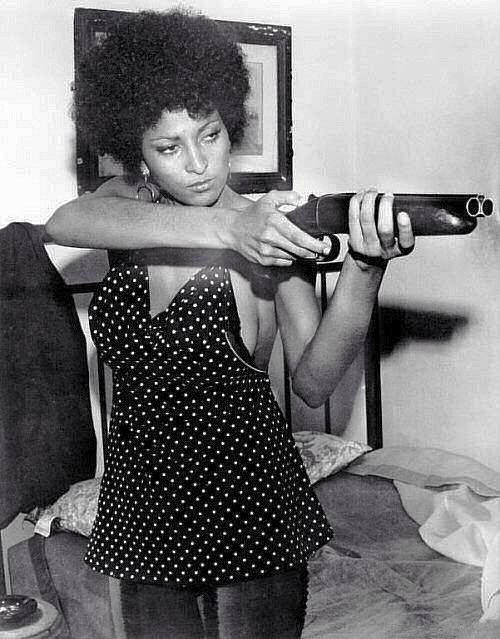 CapnQwaylood's tweet image. She's got it covered!   #PamGrier #foxybrown #sawedoff