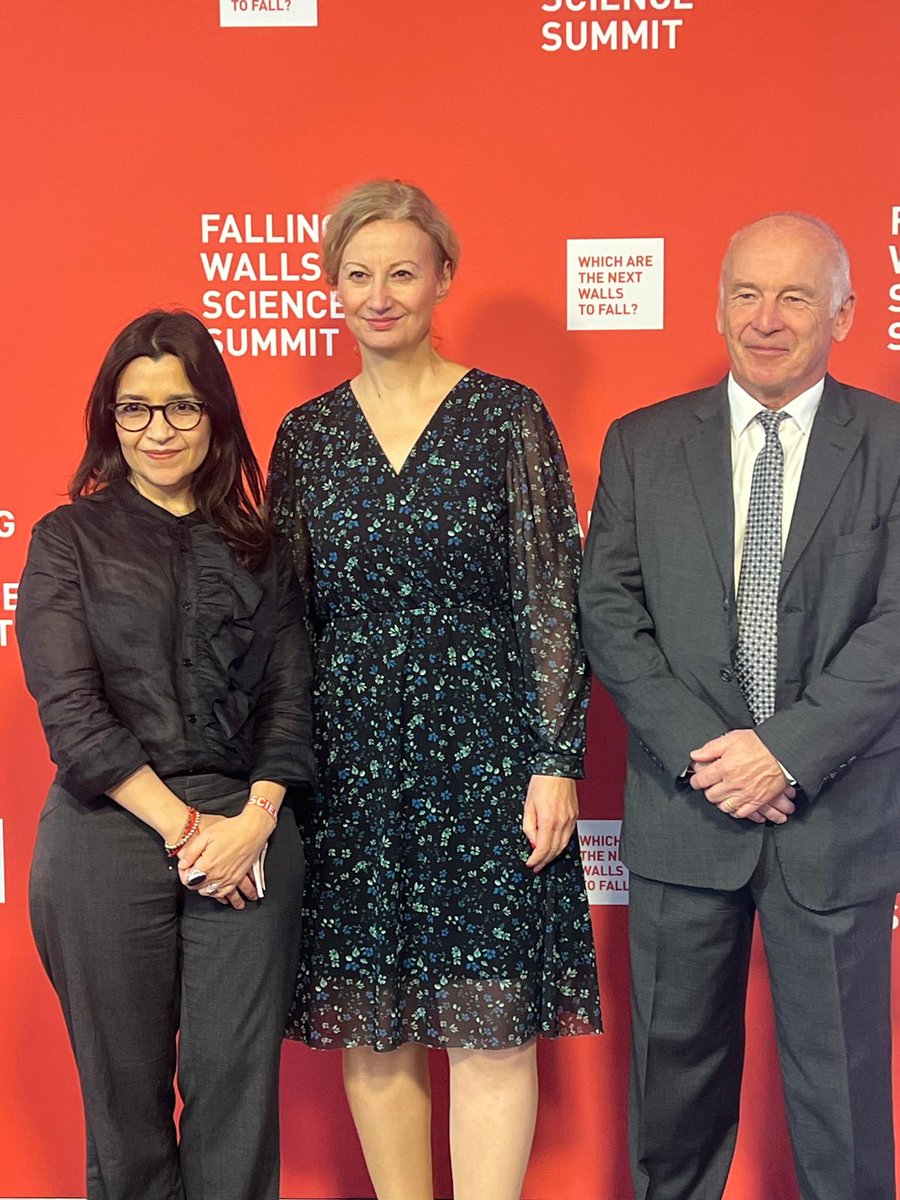 EmbaMexAle's tweet photo. En el marco de la conferencia @Falling_Walls , la subsecretaria @violetavr @Secihti_Mx participó con sus homólogos de la República Checa y Polonia, en el panel “Cooperación mundial en la investigación: diálogo sobre liderazgo”, en el que reflexionaron sobre los desafíos del intercambio científico abierto.
La subsecretaria @violetavr destacó que, para México, la ciencia es, una forma de colaboración humana colectiva que trasciende fronteras y conecta a las sociedades.
#Ciencia #Innovación #FallingWalls #ScienceSummit25