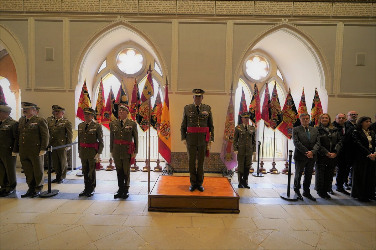 💣| La Academia de Artillería ha inaugurado el curso académico 2025-26 con 220 alumnos
tribunasegovia.com/noticias/42350…
#academiaartillería #ejércitodeEspaña #academiamilitarSegovia #artilleríacurso2025a26 #alférecesartilleros314 #sargentosartillerosLI #suboficialesartillerosLII