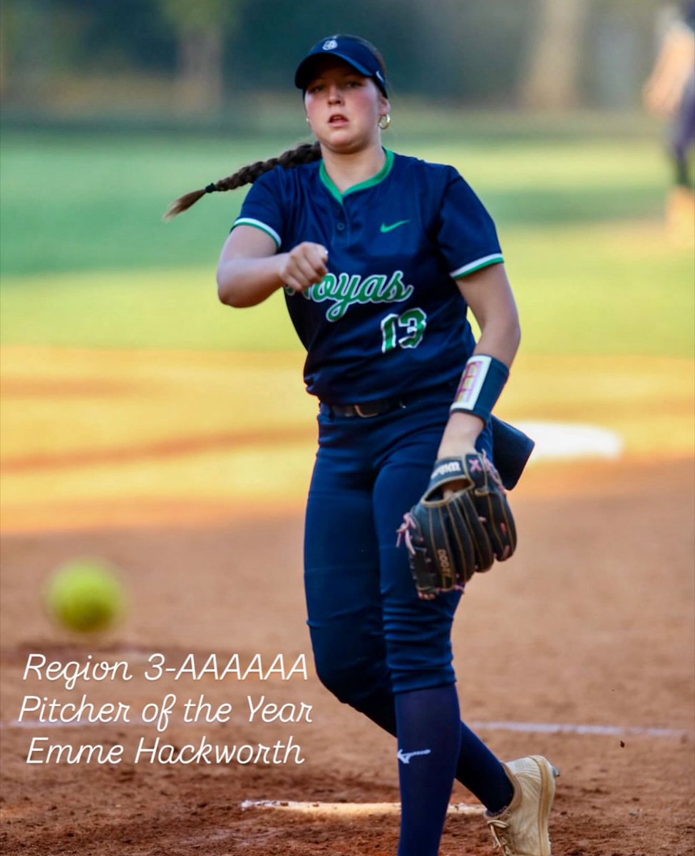 EmmeHackworth's tweet image. So blessed to be awarded region 3- AAAAAA pitcher of the year!!! My team had a great season and I can’t wait to see what next year brings us! GO HOYAS!💙💚