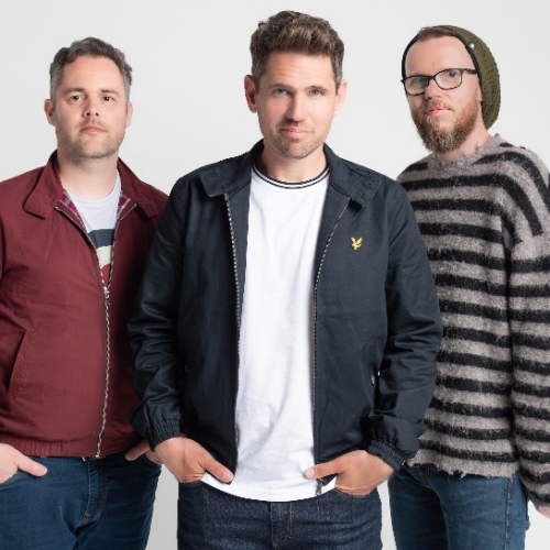 MusicNewsWeb's tweet photo. Scouting For Girls announce new album 'These Are The Good Days' - #TheseAreTheGoodDays #ScoutingForGirls @Scouting4Girls @roystride #roystride #Scouting4Girls
Read the full article here: https://t.co/FdU2jbot8O
More on https://t.co/cGbkkwo6Jk https://t.co/qaSDRW9oOm