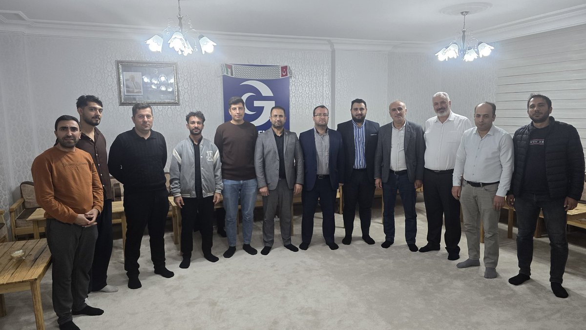 mgdgaziantep's tweet photo. Haftalık yönetim kurulu toplantımızı Başkanımız Osman Aksu riyasetinde gerçekleştirdik. 16 Kasım da Ankara'da gerçekleştirilecek Büyük Kongreye katılım için son hazırlıklar ve katılım listeleri ele alındı. İman varsa imkan da vardır düsturu ile çalışmaya devam edeceğiz. https://t.co/5Ycx9co4yS