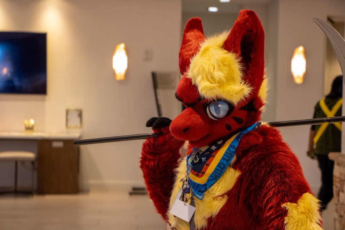 ReiBoF3's tweet photo. A longtime no fursuit friday pic? Idk lol 

I was going around handing out candy and playing tricks as the grim dragon at ACFI.

#fursuitfriday #ACFI #acfi2025 https://t.co/YxLRsXElPL