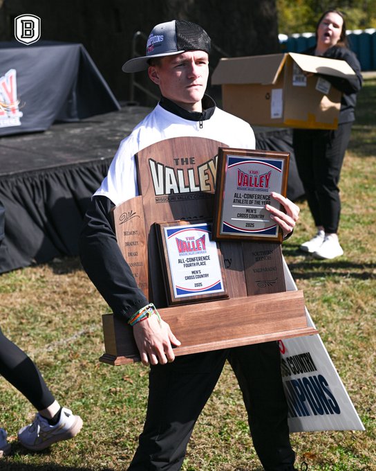Bradley cross country dominated the field at the MVC Championships, winning both the men's and women's team titles. JD Rosslee and Kaitlyn Sheppard won the individual titles, making it a complete sweep.

Contributor Ian Manley recaps the event

Read here: bradleyscout.com/sports/bradley…