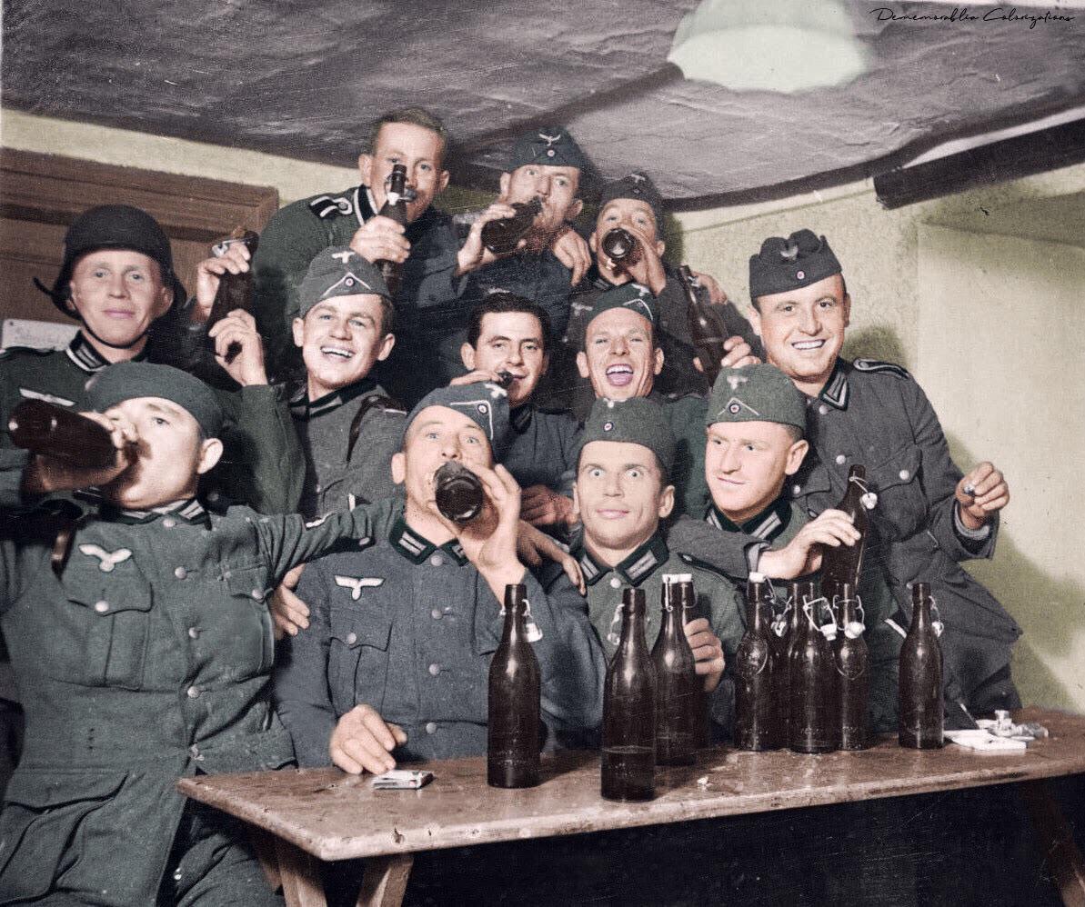 VoicesofWW2's tweet photo. Have a great weekend! https://t.co/YtK8j7HoZk
