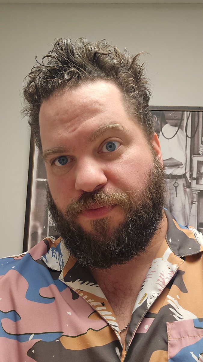 JHightowerUSN's tweet photo. Before and after a much needed hair chop and beard trim! #beard #beardsofx #blueeyes #curlyhead #Veteran #submariner #wegodeep #spicylink #beardedmen #USNavy https://t.co/Z9rVZUDKyQ