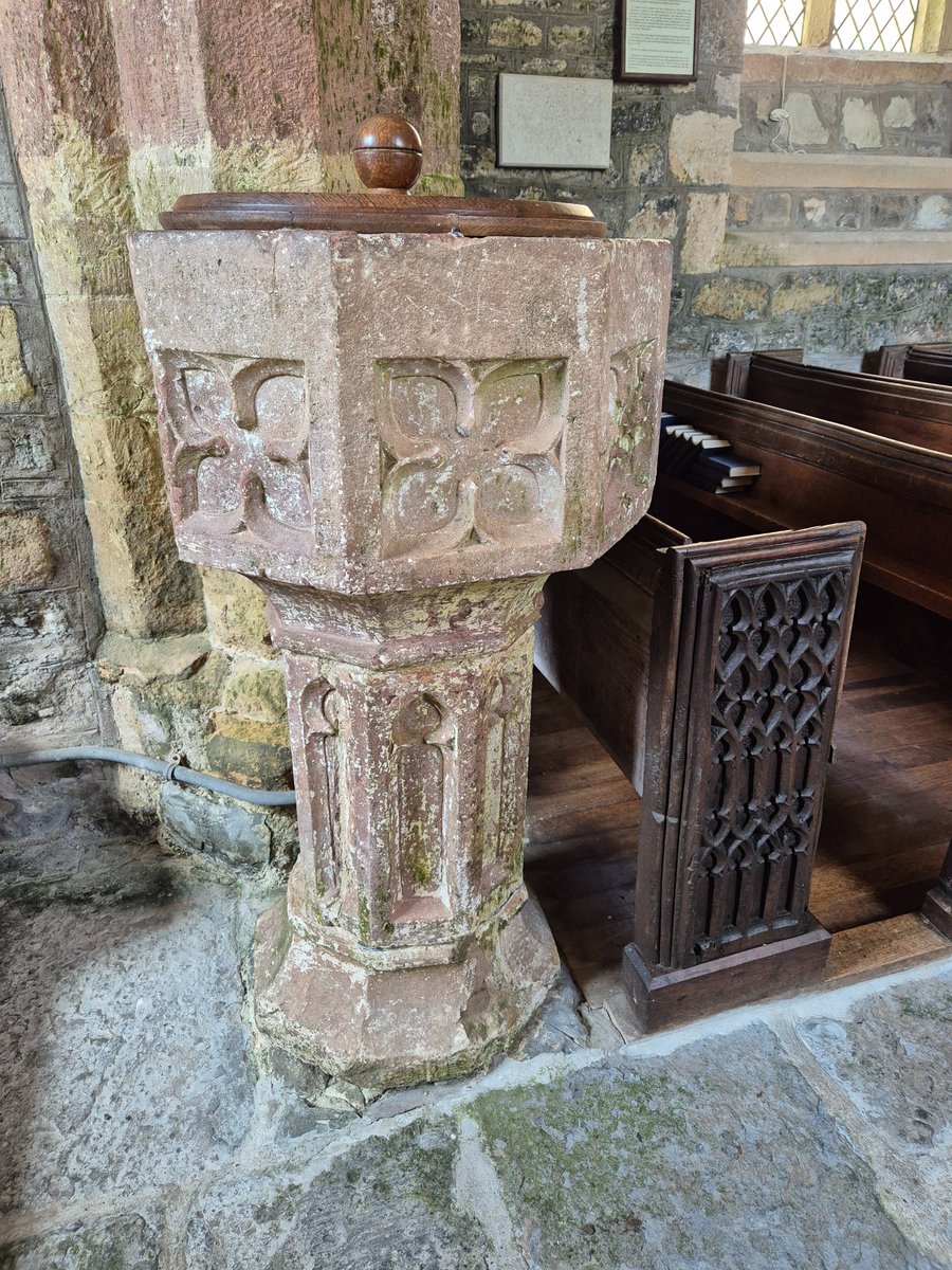 TheHistoryMouse's tweet photo. Tower arch #StMaryQuantoxhead #Somerset for #FontsOnFriday

'Goblet' style font. Octagonal basin, stem and base. Mouse can find no reference to it, but the style and carving suggests early C15. Residual pigment  suggests that at some time the font was entirely white https://t.co/7dsGLVNiwP