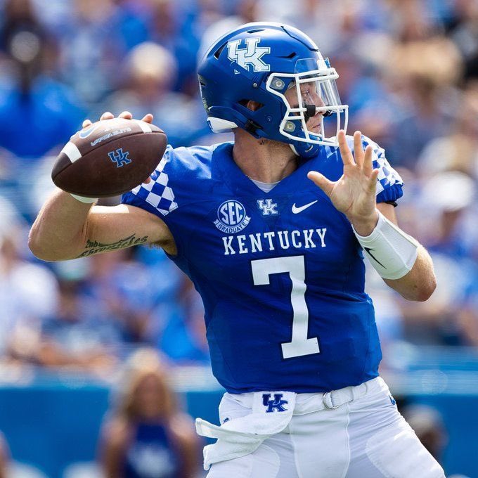 Excited to be at <a href="/UKFootball/">Kentucky Football</a> this weekend!!! 
<a href="/BushHamdan/">Bush Hamdan</a> <a href="/UKStoopsTroops/">Kentucky Football Recruiting</a> 
<a href="/BTProspects/">Blessed Trinity Football Prospects</a>  <a href="/BTTitansAD/">Blessed Trinity Athletics</a> <a href="/gdudley18/">Gordon Dudley</a> <a href="/CoachEdDudley63/">Ed Dudley</a> <a href="/Coach_Johnston_/">Coach Blake Johnston</a> <a href="/TrippAllen1/">Tripp Allen</a> <a href="/goddard_chuck/">Chuck Goddard, Blessed Trinity Catholic School</a> <a href="/NCEC_Recruiting/">NPA</a> <a href="/jaxon_rose8/">Jaxon Rose</a>  <a href="/BuckFitz/">NPA/SUPERMAX 100</a> <a href="/JeremyO_Johnson/">Jeremy Johnson</a> <a href="/SWiltfong_/">Steve Wiltfong</a> <a href="/samspiegs/">Sam Spiegelman</a> <a href="/adamgorney/">Adam Gorney</a> <a href="/ChadSimmons_/">ChadSimmons</a>