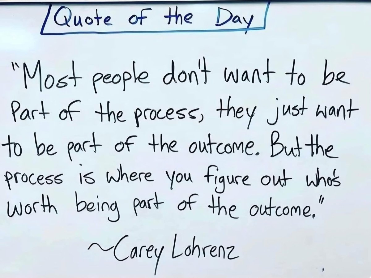 Christopher Williams tweet media