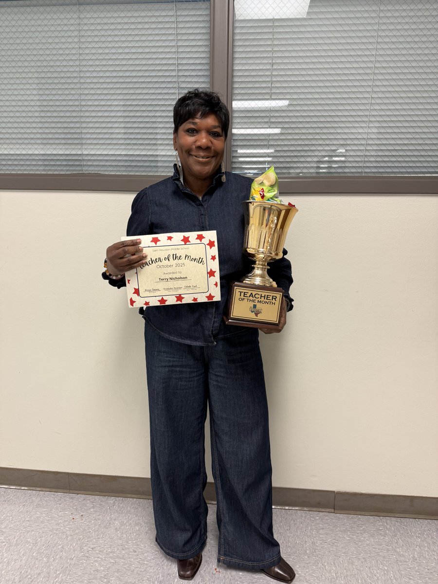 SamhoustonMS's tweet image. Our October stars are fall-ing into greatness! 🍂🌟 Congrats to our October Teacher of the Month and Staffer of the Month for making this season of learning extra special! 💙❤️ #TexanPride #SamFam