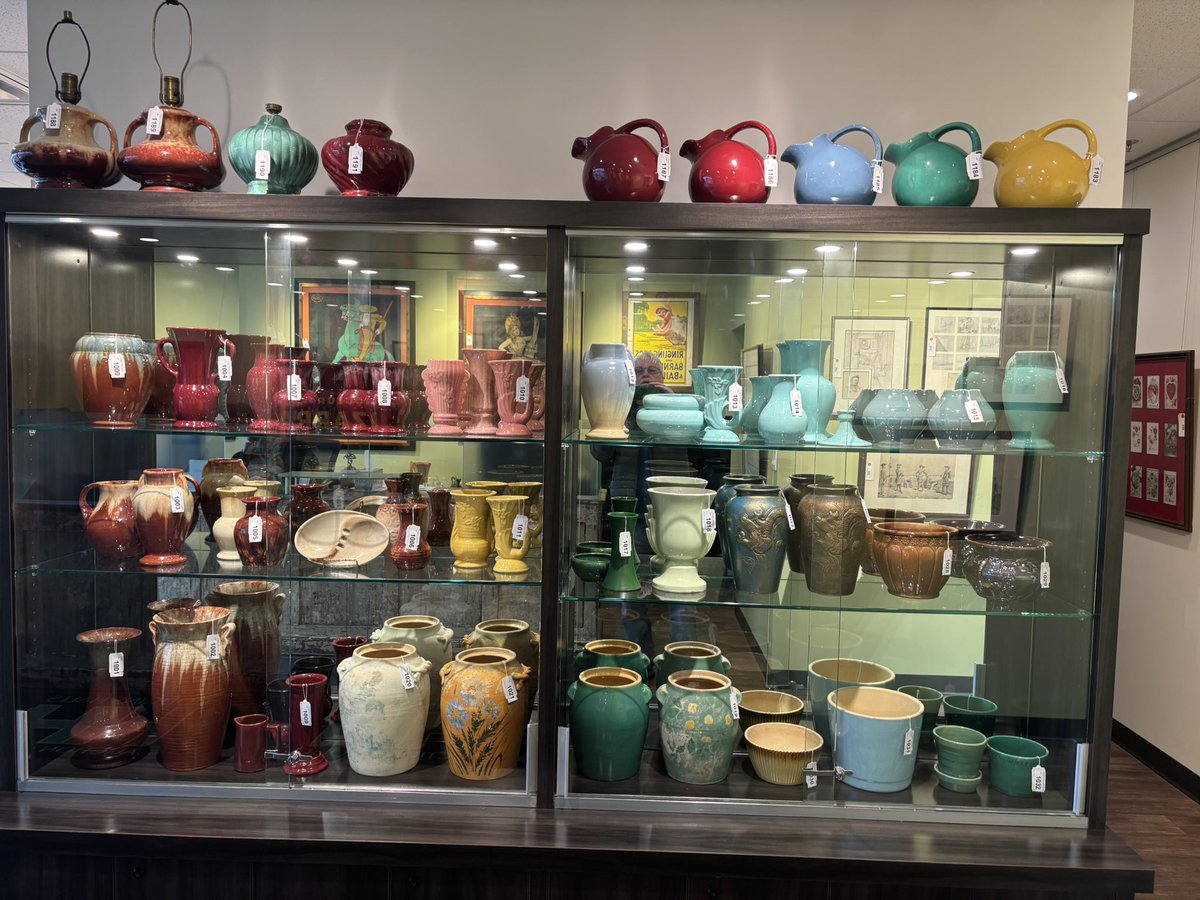 everydaytourist's tweet image. Amazing auction preview at Hall’s this weekend. huge  collection of Medalta pottery. #Medalta #pottery #auctionhouse #calgaryfun @cmcalgary @GiantBlueRing @Halfstep
