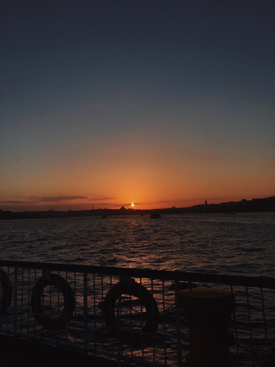 Sudeliix's tweet photo. c2 seviye İstanbul bağımlılığı https://t.co/872YZpJWZf
