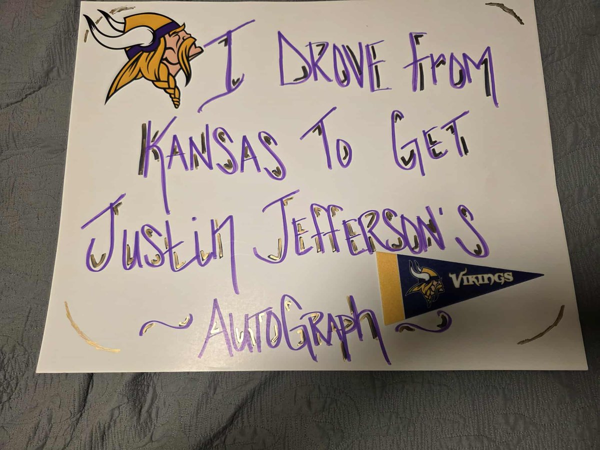 Proud_Dad_89's tweet image. Getting closer to game day!! Driving 8+ hours to watch my 8 year old son&apos;s favorite player!! This is his first NFL game! So I&apos;m hoping @JJettas2 will see this! @Vikings @NFL #FirstGame #Vikings #PleaseSign #Skol    #BeatTheRavens #RavensFlock