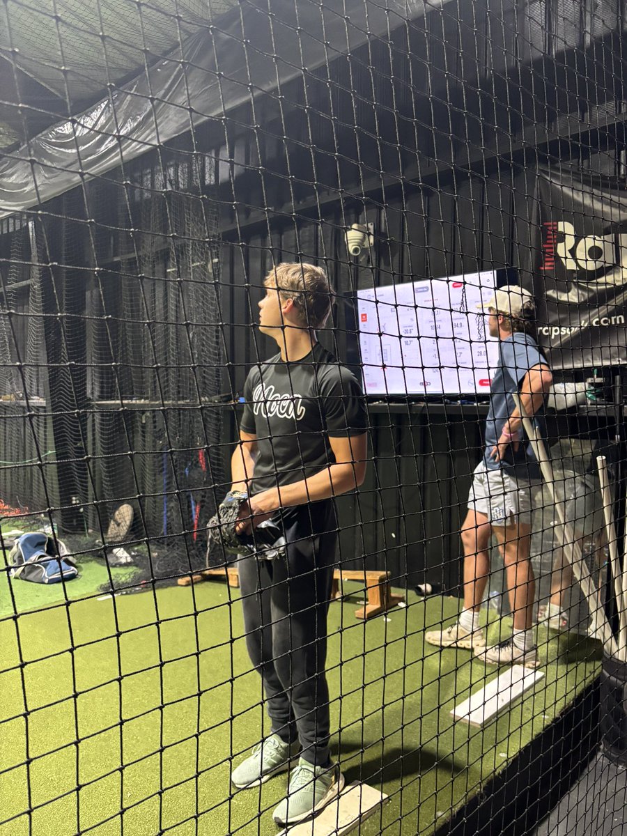 Happy to help 14U <a href="/DominicBarranco/">Dominic Barranco</a> with his school project.

Elbow Flexion to Spin Outcomes

He examined (2) Throwers in each Age Division (13U to 17U).

Pitching Director <a href="/TylerVelino17/">StynkyT</a> used our <a href="/rapsodo/">Rapsodo Baseball</a> 3.0 &amp; translated pitch data.

<a href="/HolyCross_BSB/">Holy Cross Baseball</a> give this kid an A!