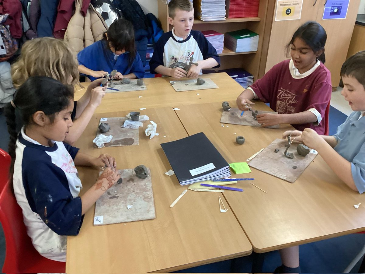 As part of their learning in Art, 4SW have enjoyed using wire and clay to sculpt their own mythical creatures in the style of Swiss sculptor Alberto Giacometti.