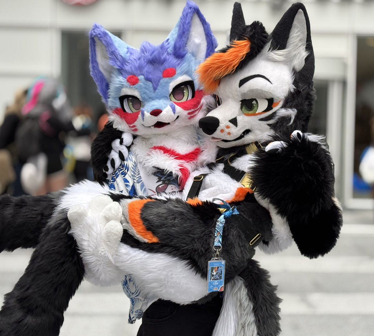 For your information, <a href="/FusionFur/">Slutty Fusion "-20% OF" 🐾💫</a> is pretty easy to lift, just sayin~ 
#FursuitFriday #FBL13