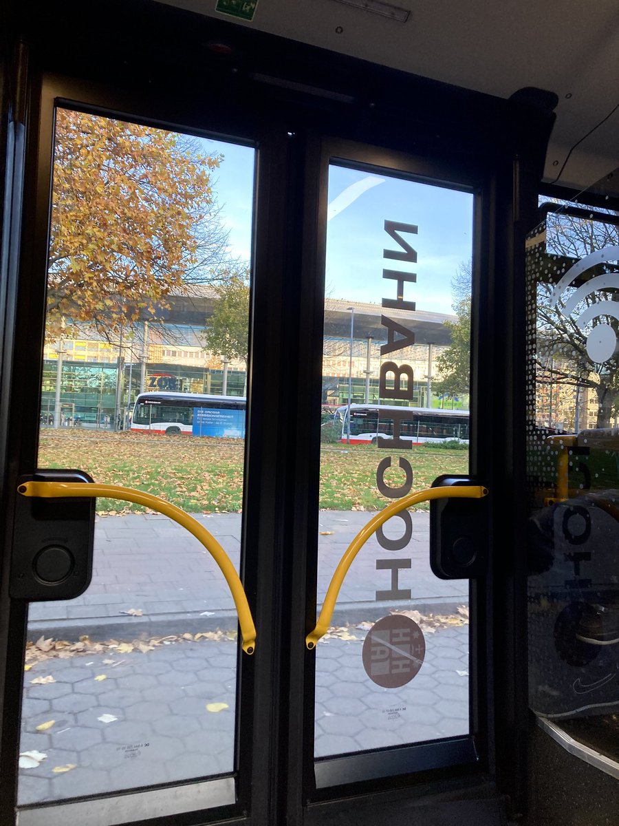 GeorgAlbrecht1's tweet image. #ZOB #BusPort #Hamburg #HVV #Hochbahn #Umleitung #Hauptbahnhof