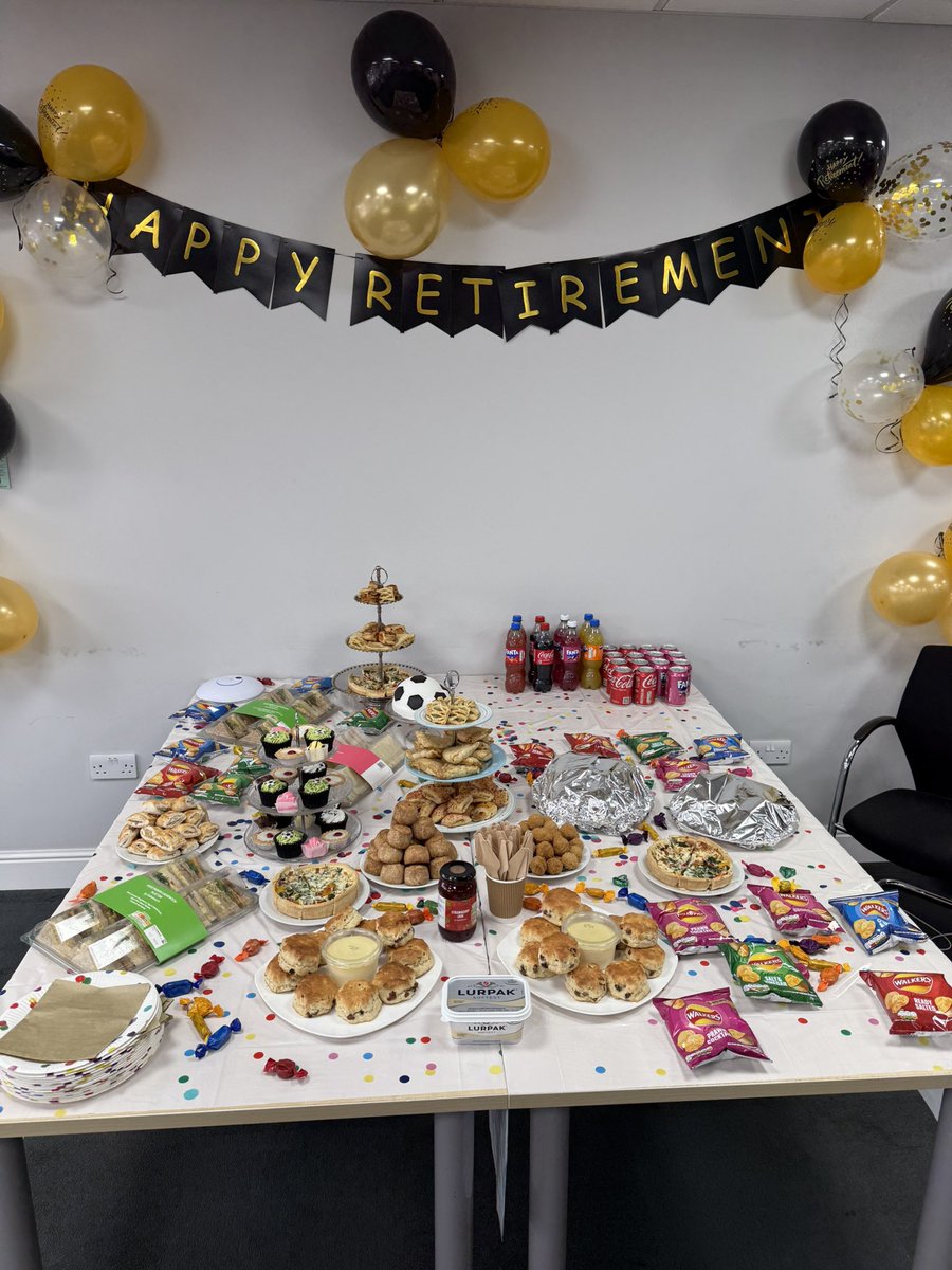 dataimagegroup's tweet image. Wishing Alison a Happy Retirement! 

Today colleagues &quot;past and present&quot; bid a fond farewell to Alison our Head of Accounts, who is retiring after almost 16 dedicated years with #DataImage

We’d like to thank Alison for all her hard work and wish her the very best for the future.