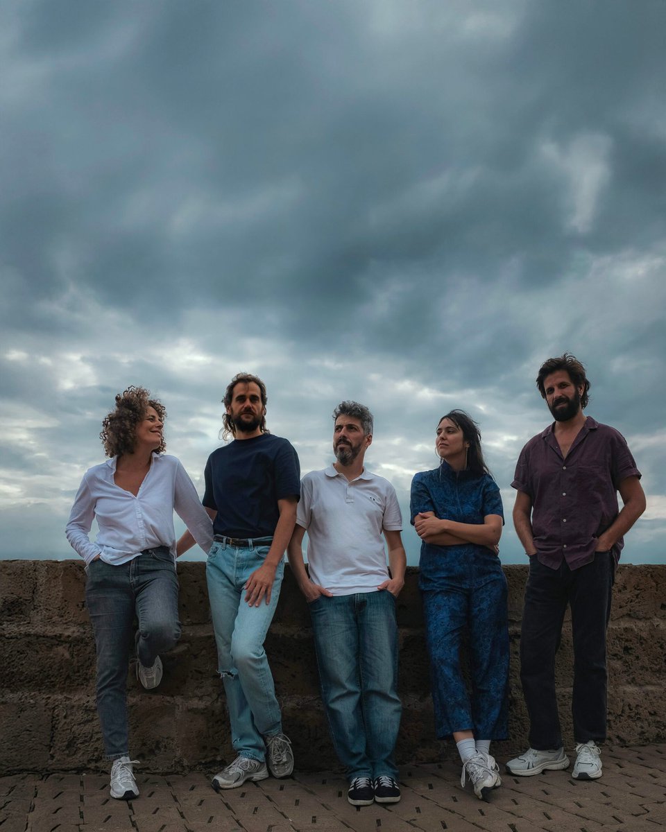 Ínclits habitants de la metròpoli, "De la ciutat eixuta" arriba al <a href="/maldateatre/">El Maldà</a> no us ho perdeu!

deferro.org/espectacle/ciu…