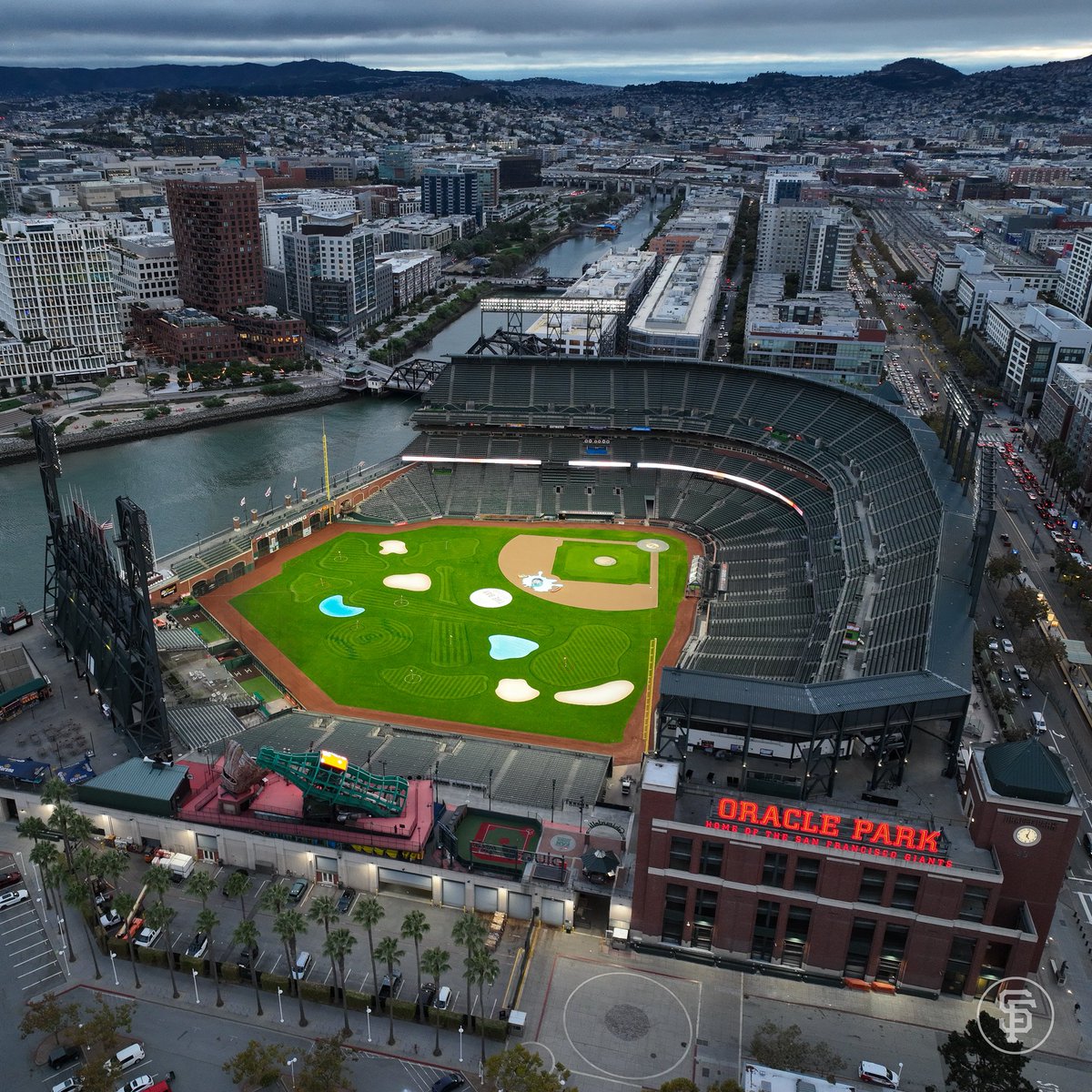 OracleParkSF's tweet image. No roughs in sight 🤩

Tee times: sfgiants.com/golf ⛳️