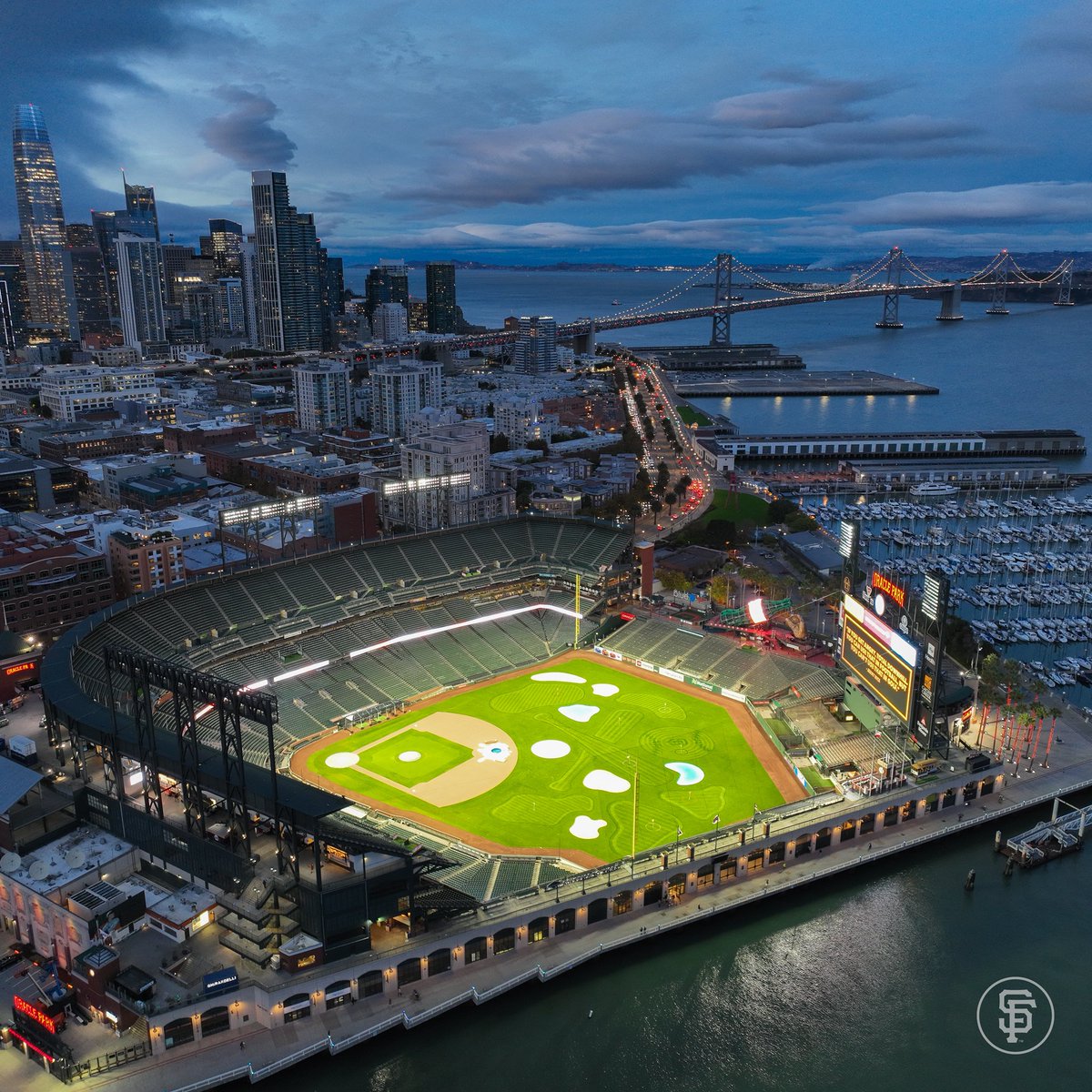 OracleParkSF's tweet image. No roughs in sight 🤩

Tee times: sfgiants.com/golf ⛳️
