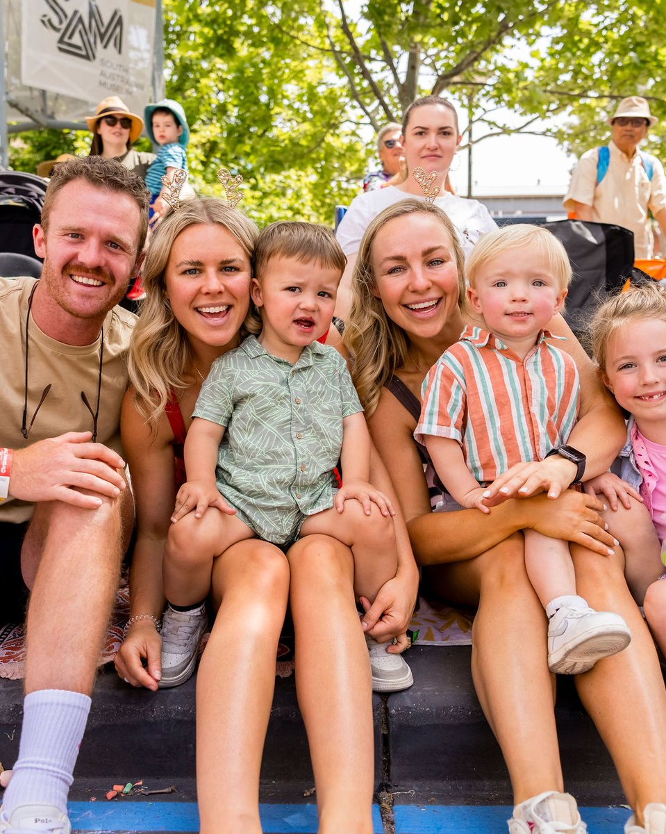 np_pageant's tweet photo. Today is the day! We can't wait to see your smiling faces along the route for the 2025 National Pharmacies Christmas Pageant. 

#ChristmasPageant https://t.co/BmzWFP7Nbk