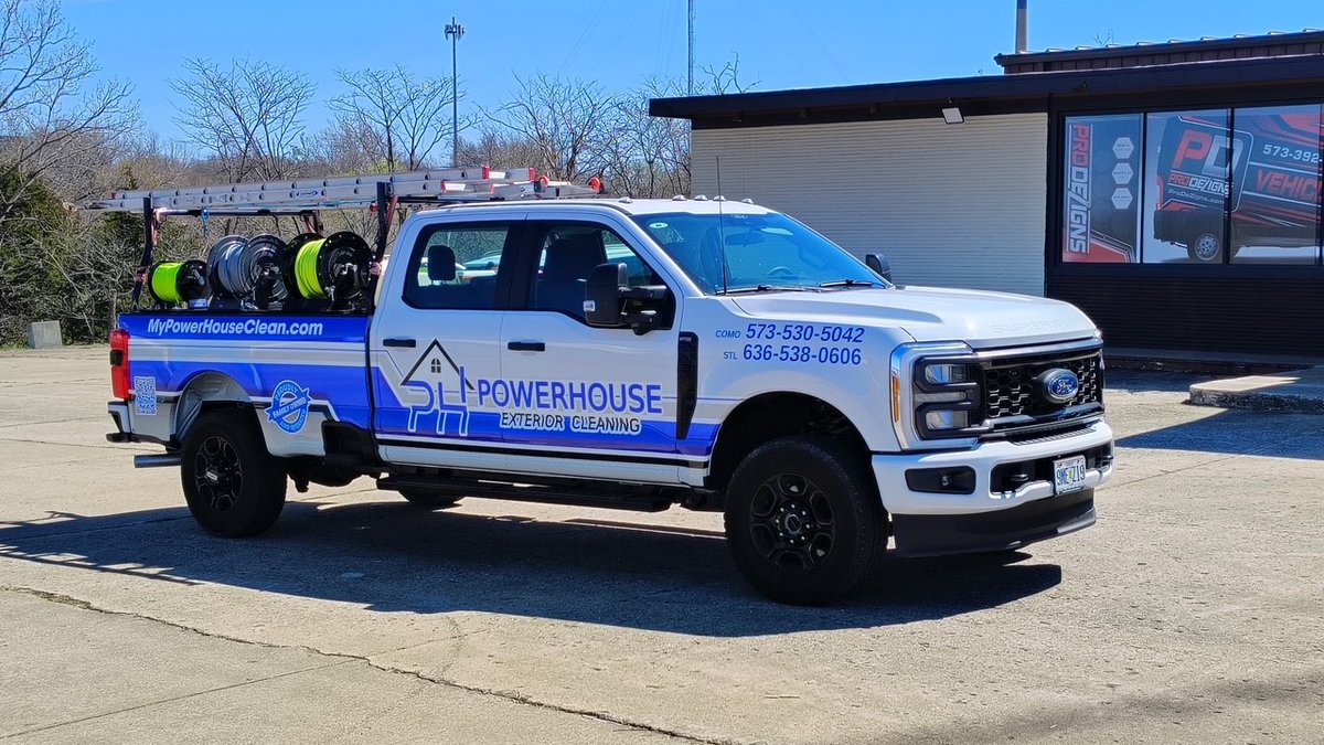 PZigns's tweet image. Wrap of the Week! 

✨ Stand Out or Blend In?

We’ll take stand out — every time. 😎
📩 DM us to start your custom branding journey today!

#UniqueBranding #ProDezigns #StandOutDesign #BoldBrands #wrapoftheweek