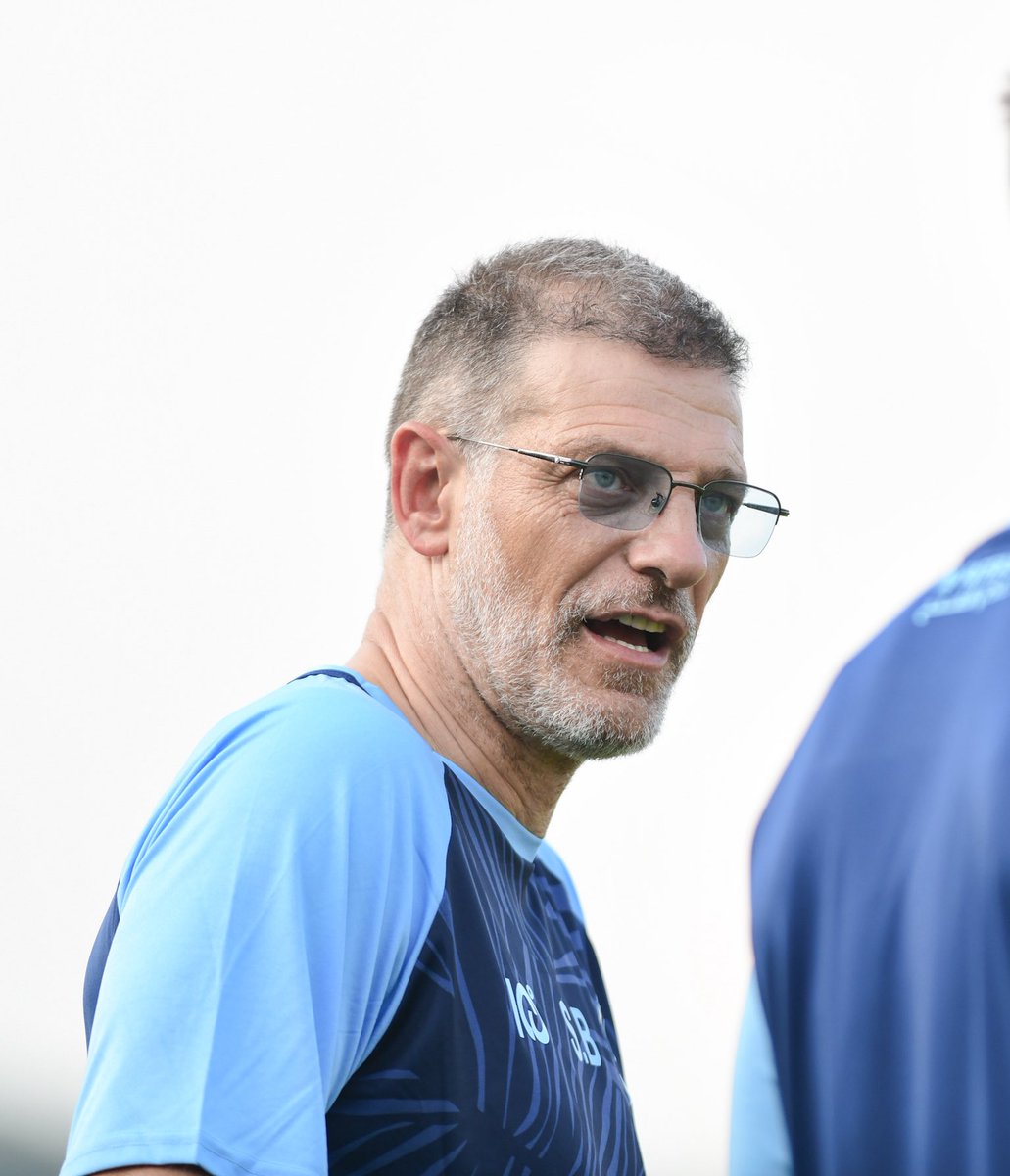 _ht7p's tweet image. مع الوقت عرفت أكثر انه قراره
صح وطلعته افضل له

الشجاع اللي يعرف الظروف ويتنحى قبل الفلعه
بعد خروجه من الفتح ، نافس الفريق على الهبوط والأن يتكرر الوضع او المشاكل ...