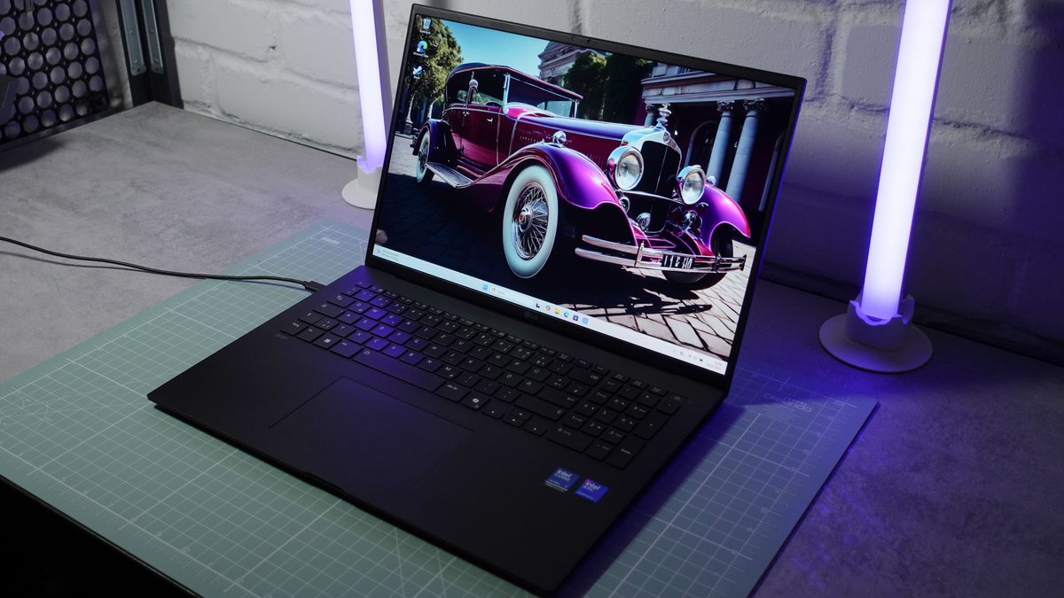 nbc_net's tweet photo. New model, original design: LG Gram 17 2025 (Lunar Lake) laptop review https://t.co/b1ugrHvBno #LGGram #LaptopReview #TechReview #LightweightLaptops #LunarLake https://t.co/bVtS42on5e