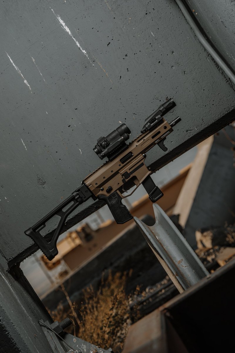 AngstadtArms's tweet photo. Pick it up | MDP-9 +
@diefreeco
@AimpointUSA
@INFORCELights
#9mm #subgun https://t.co/TNCMQ5onjV
