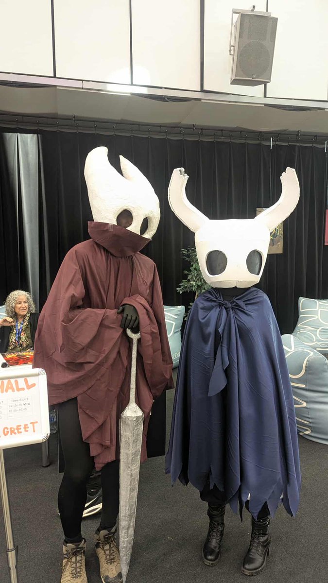 Met hollow knight at GameOn (Im on the left)