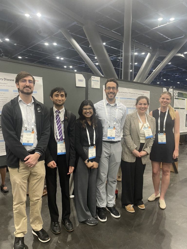 GFR_Hana's tweet photo. Having such a wonderful time as a Campbell fellow for the Kidney Star program! After meeting my mentees, I can say the future of nephrology is bright! @marcsrichards21 @ASNKidney #kidneyweek #kidneystar @rc_oncneph @koyaljainMD @brewster_ursula @nelsonleung https://t.co/WaZvs6xsdZ