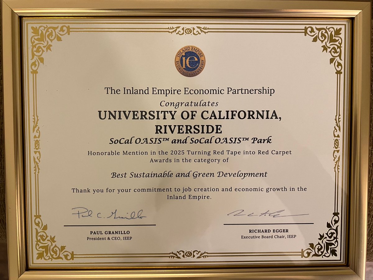 UcrRed's tweet photo. 🌙 Honored to receive an Honorable Mention for SoCal OASIS™ &amp; the SoCal OASIS™ Park in the Sustainable &amp; Green Development category at last night’s Turning Red Tape into Red Carpet Awards at Riverside City Hall!

@UCRiverside @IEEP_ @UofCalifornia #Sustainability #SoCalOASIS https://t.co/IowWLL4Bg5