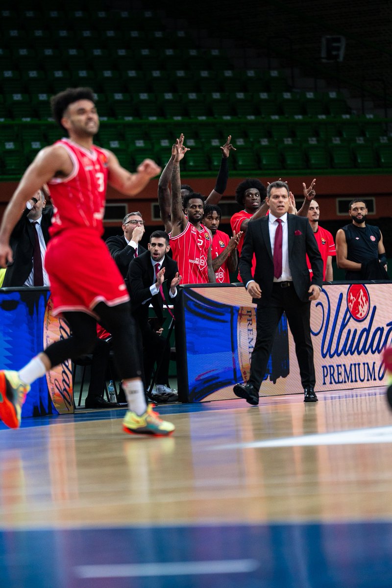 ItoudisD's tweet photo. Closed the week the right way. Proud of the group 🔴 @HapoelTLVBC https://t.co/5ryEhAW6am
