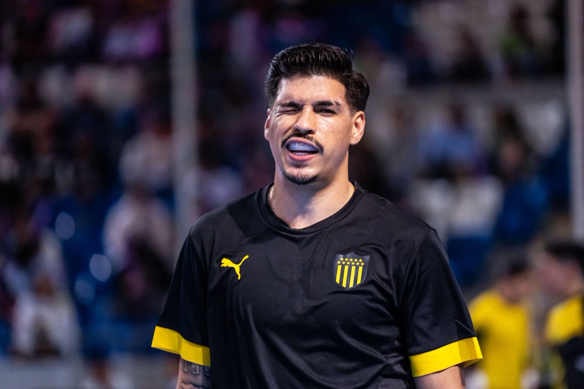 FutSalRFEF's tweet photo. 🥹 𝐍𝐨 𝐩𝐨𝐝𝐞𝐦𝐨𝐬 𝐚𝐠𝐮𝐚𝐧𝐭𝐚𝐫 𝐦𝐚́𝐬...
⏰ Qᴜɪɴᴄᴇ ᴍɪɴᴜᴛᴏs ᴘᴀʀᴀ ǫᴜᴇ ᴅᴇ ᴄᴏᴍɪᴇɴᴢᴏ ʟᴀ ғɪɴᴀʟ.
#FutsalEspaña | #FinalIntercontinental https://t.co/q7QpICqLaw